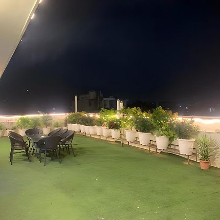 Hotel Aerostar Gold - Opposite Max Healthcare Delhi  Exterior foto