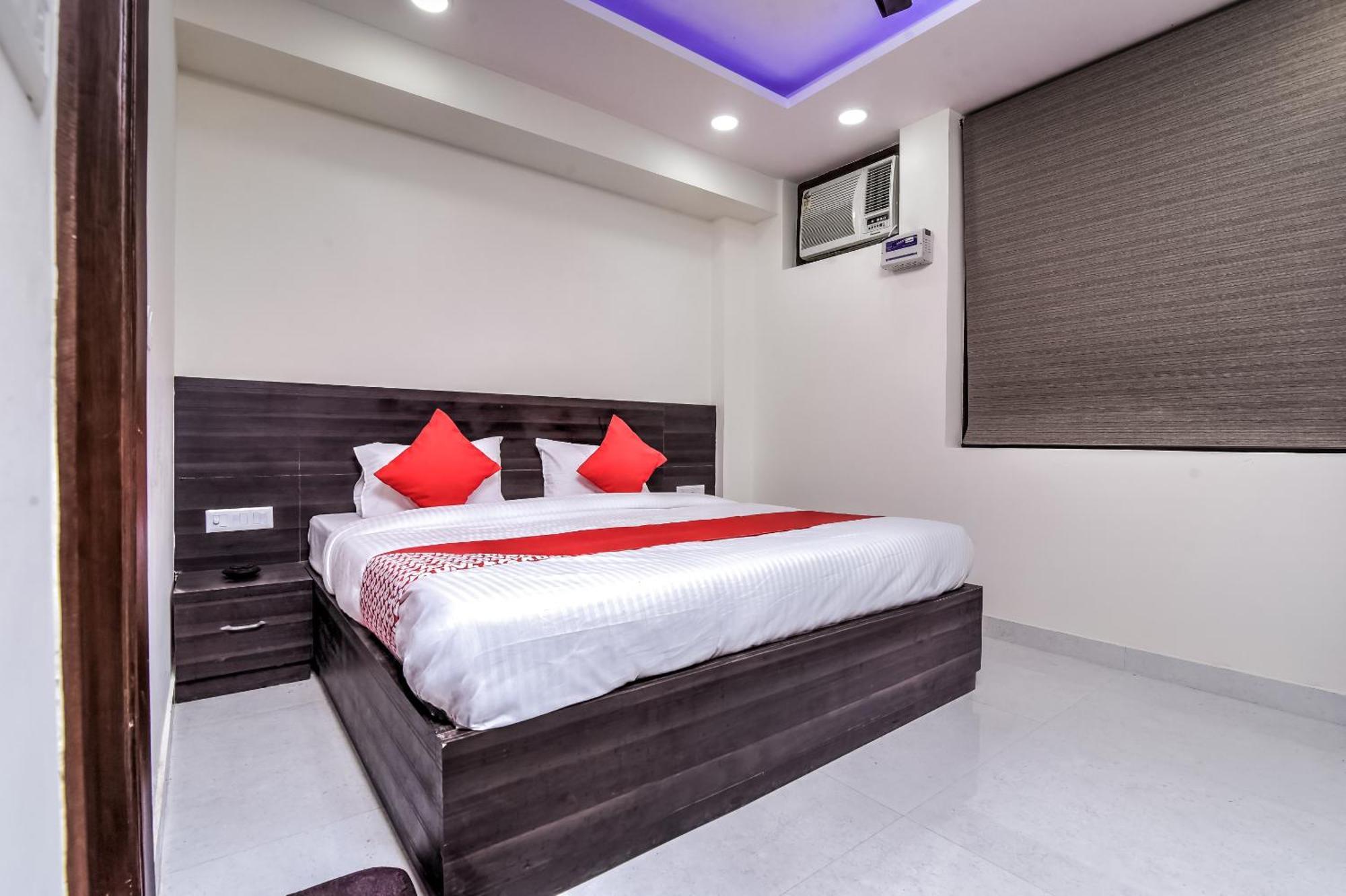 Hotel Aerostar Gold - Opposite Max Healthcare Delhi  Exterior foto