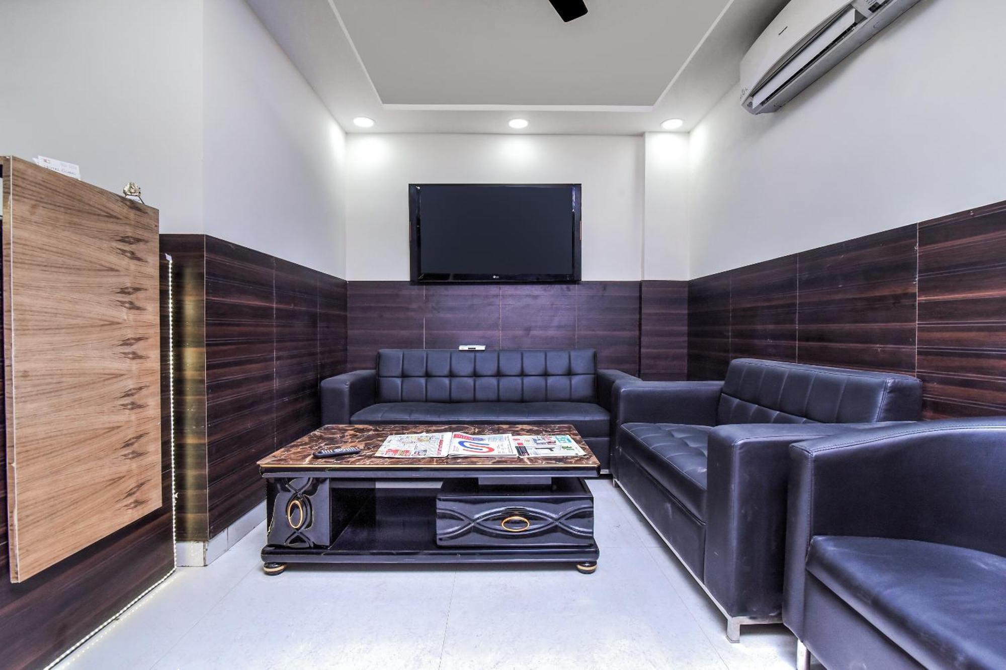 Hotel Aerostar Gold - Opposite Max Healthcare Delhi  Exterior foto
