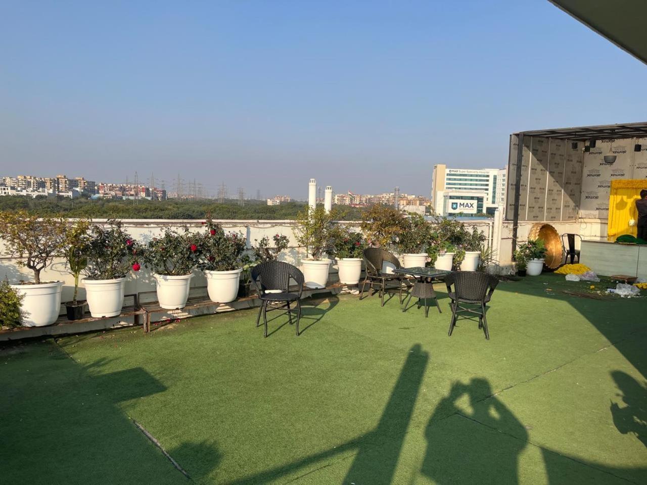 Hotel Aerostar Gold - Opposite Max Healthcare Delhi  Exterior foto
