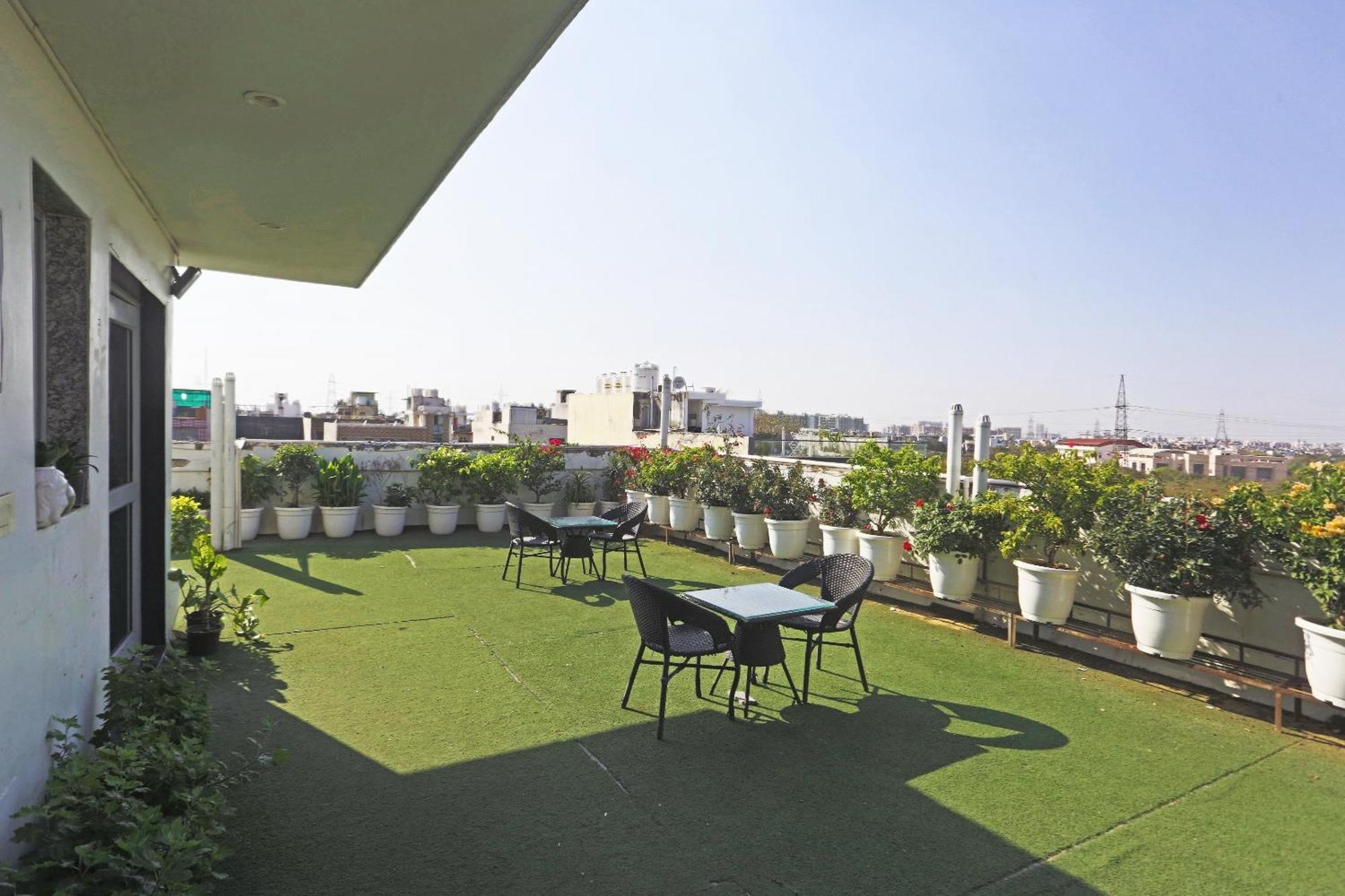 Hotel Aerostar Gold - Opposite Max Healthcare Delhi  Exterior foto