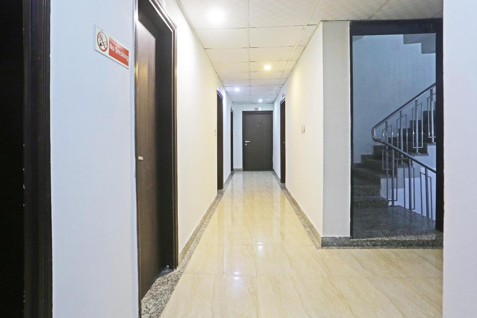 Hotel Aerostar Gold - Opposite Max Healthcare Delhi  Exterior foto