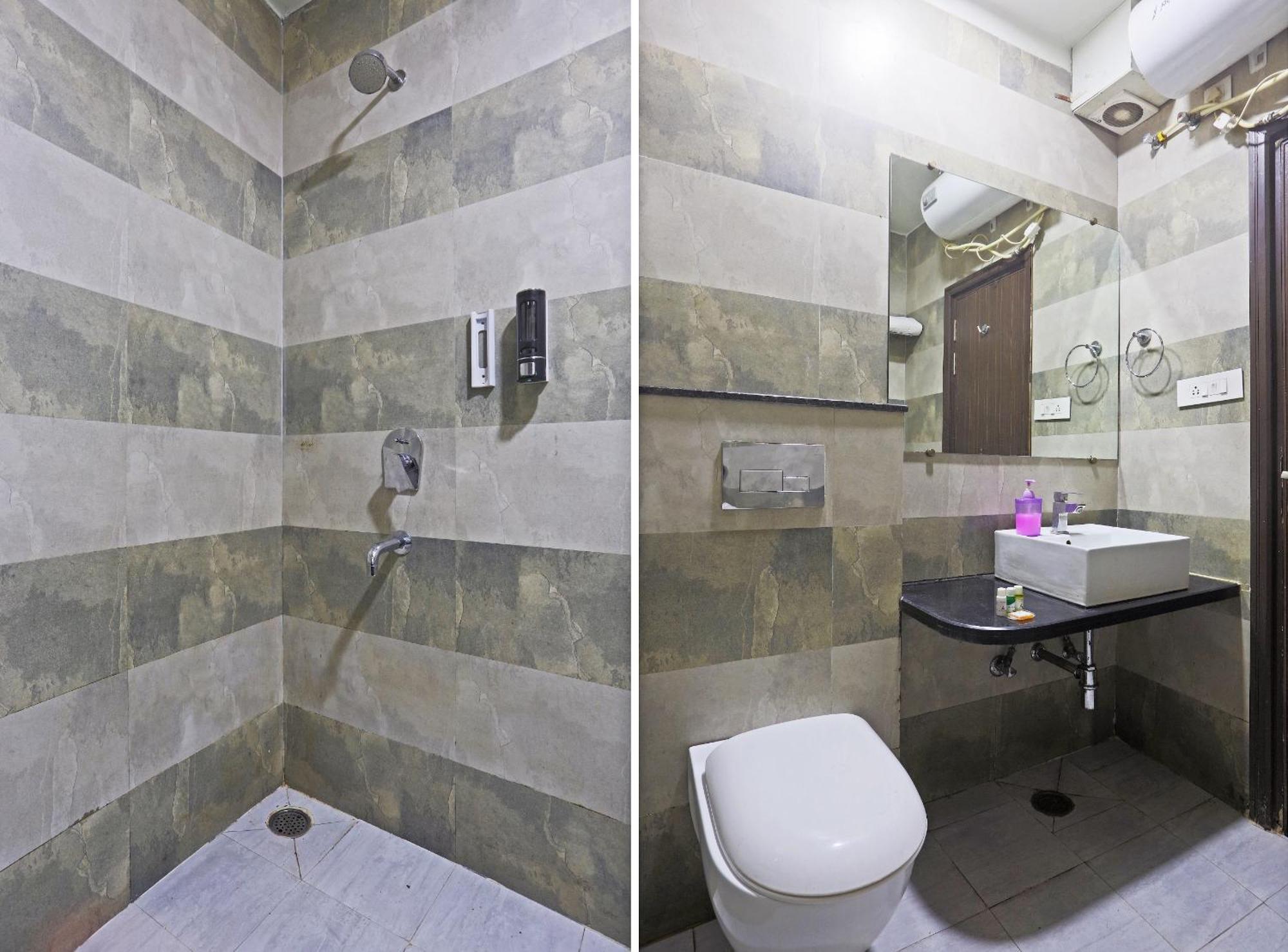 Hotel Aerostar Gold - Opposite Max Healthcare Delhi  Exterior foto